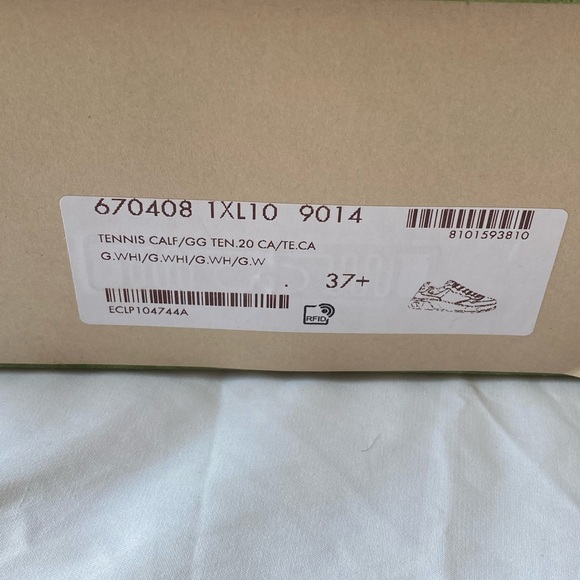 NWT Gucci Women’s GG Embossed Sneaker - Picture 5 of 10